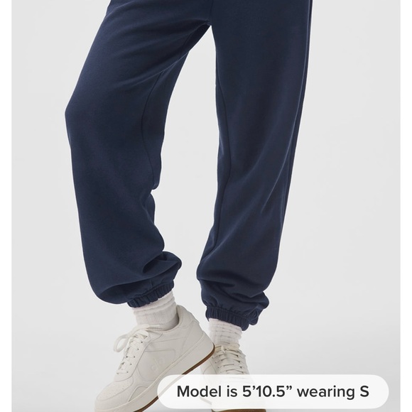 ALO Yoga Accolade Sweatpants Navy - Picture 4 of 4